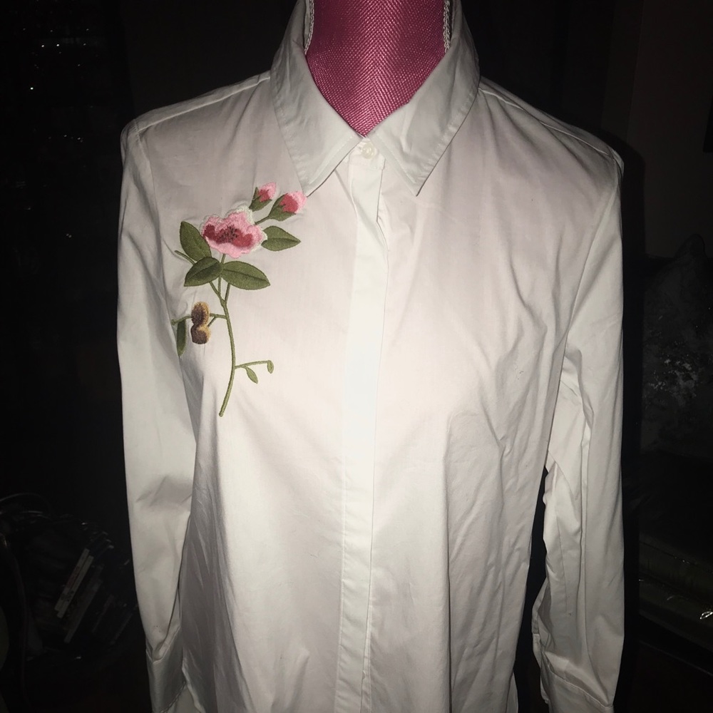 BRAND NEW White Button-Down Shirt w/ Floral Detail